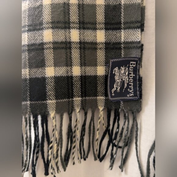 Burberrys Plaid Nova Check Scarf with Fringe *Vintage* - Picture 6 of 9